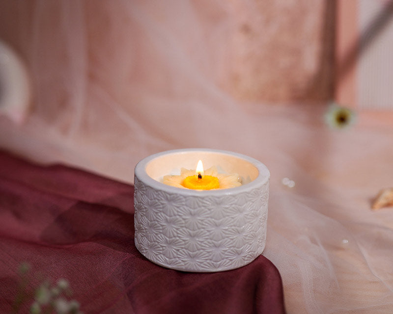 Daisy Lace Jar